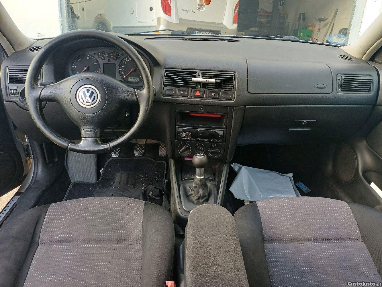 Volkswagen Golf 1.9Tdi 25anos — fotografia 3