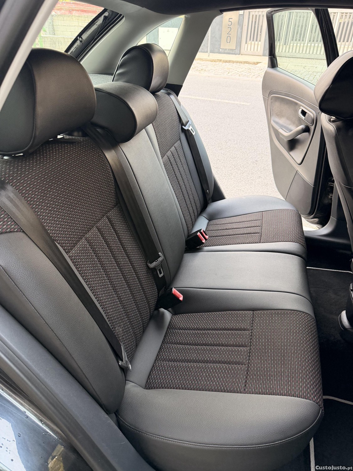 SEAT Ibiza 1.4 TSI — fotografia 2