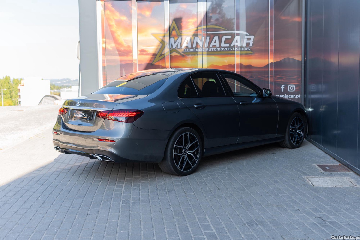 Mercedes-Benz E 220 d AMG Line - 23 foto 4
