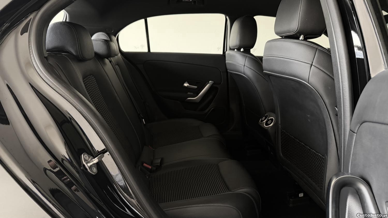 Mercedes-Benz A 180 d Progressive — fotografia 6