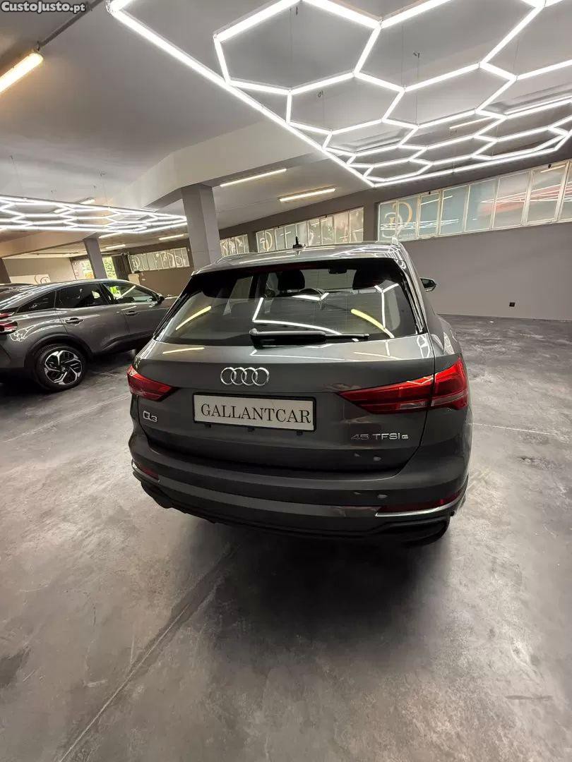Audi Q3 1.4 tfsie s-line — fotografia 4