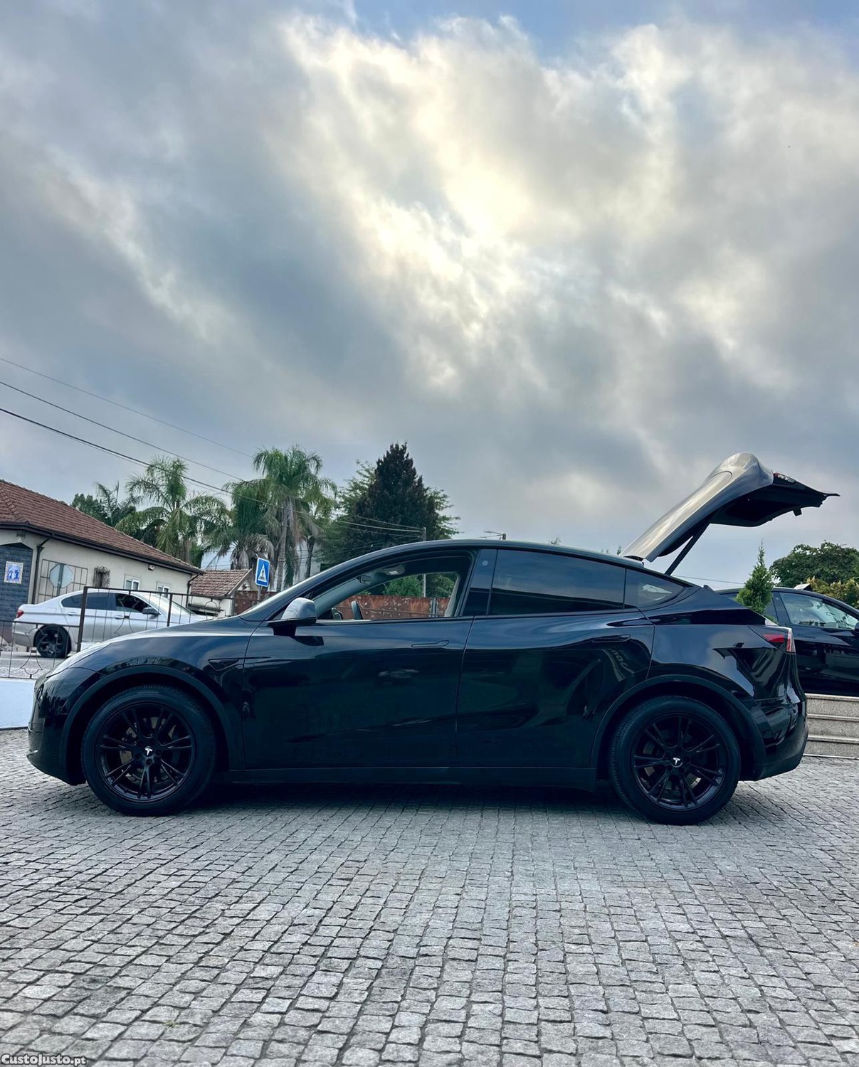 Tesla Model Y Tração Traseira (2023-2025) - 23 — photo 4
