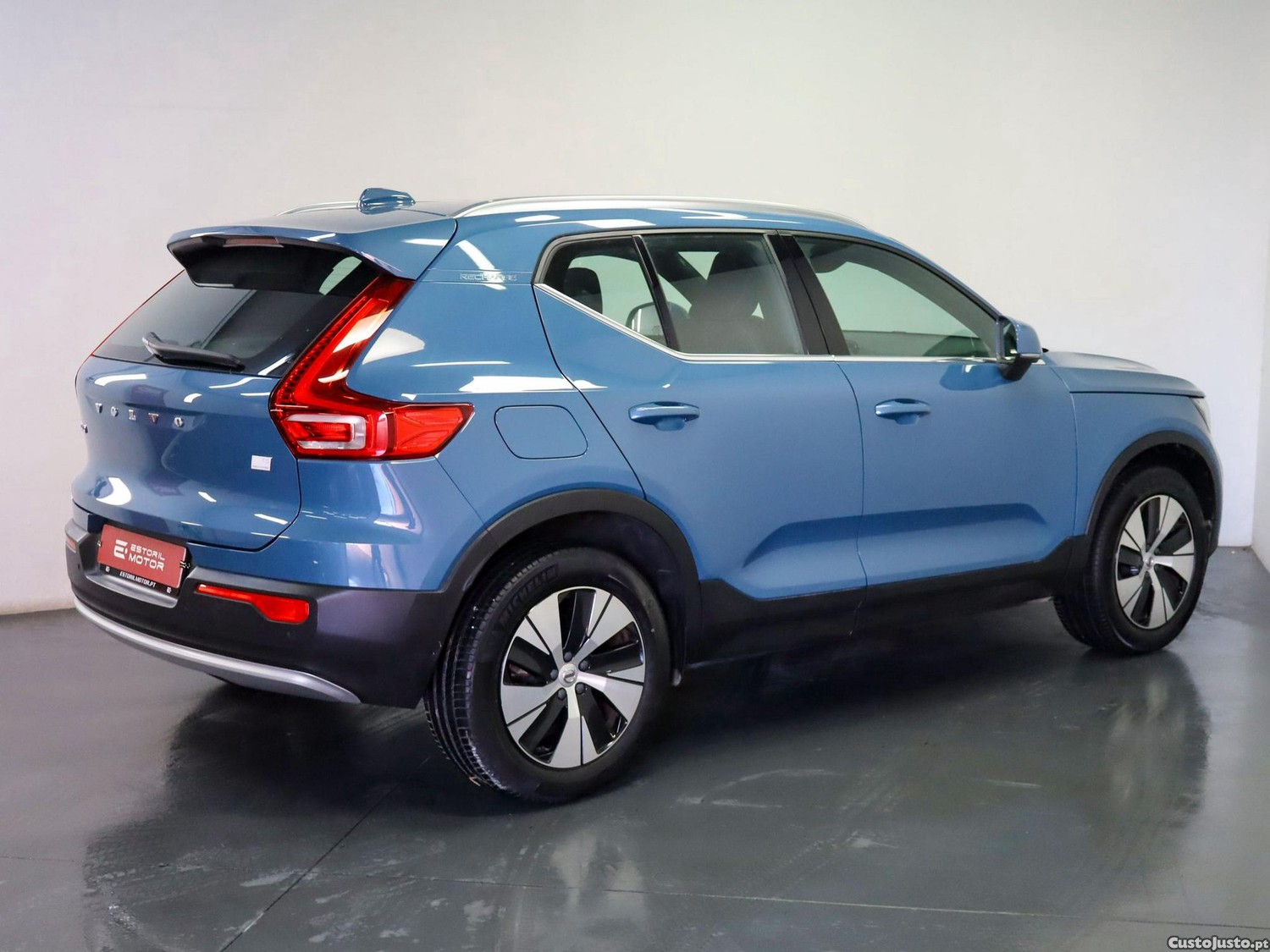 Volvo XC40 1.5 T5 PHEV Plus Bright - 23 — photo 3