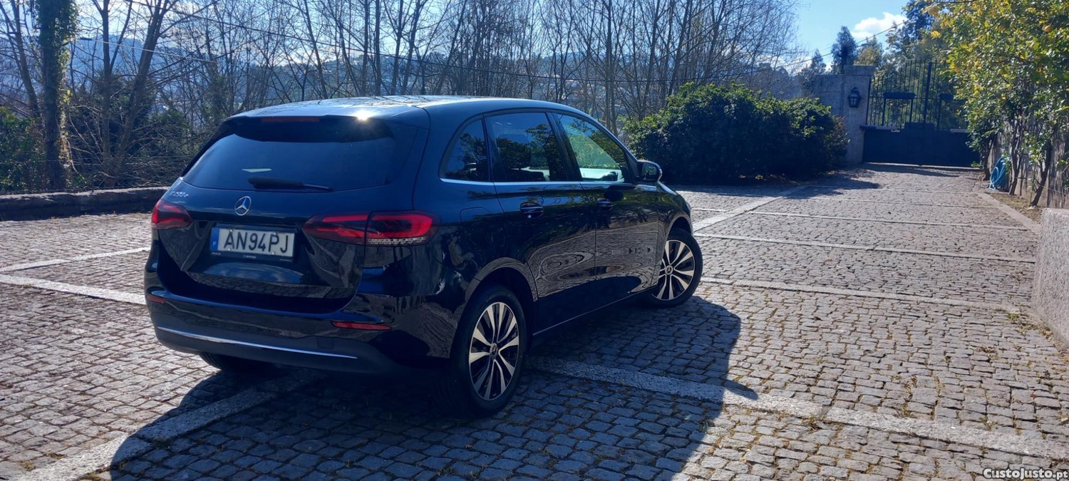 Mercedes-Benz B 250 Style Plus — fotografia 5