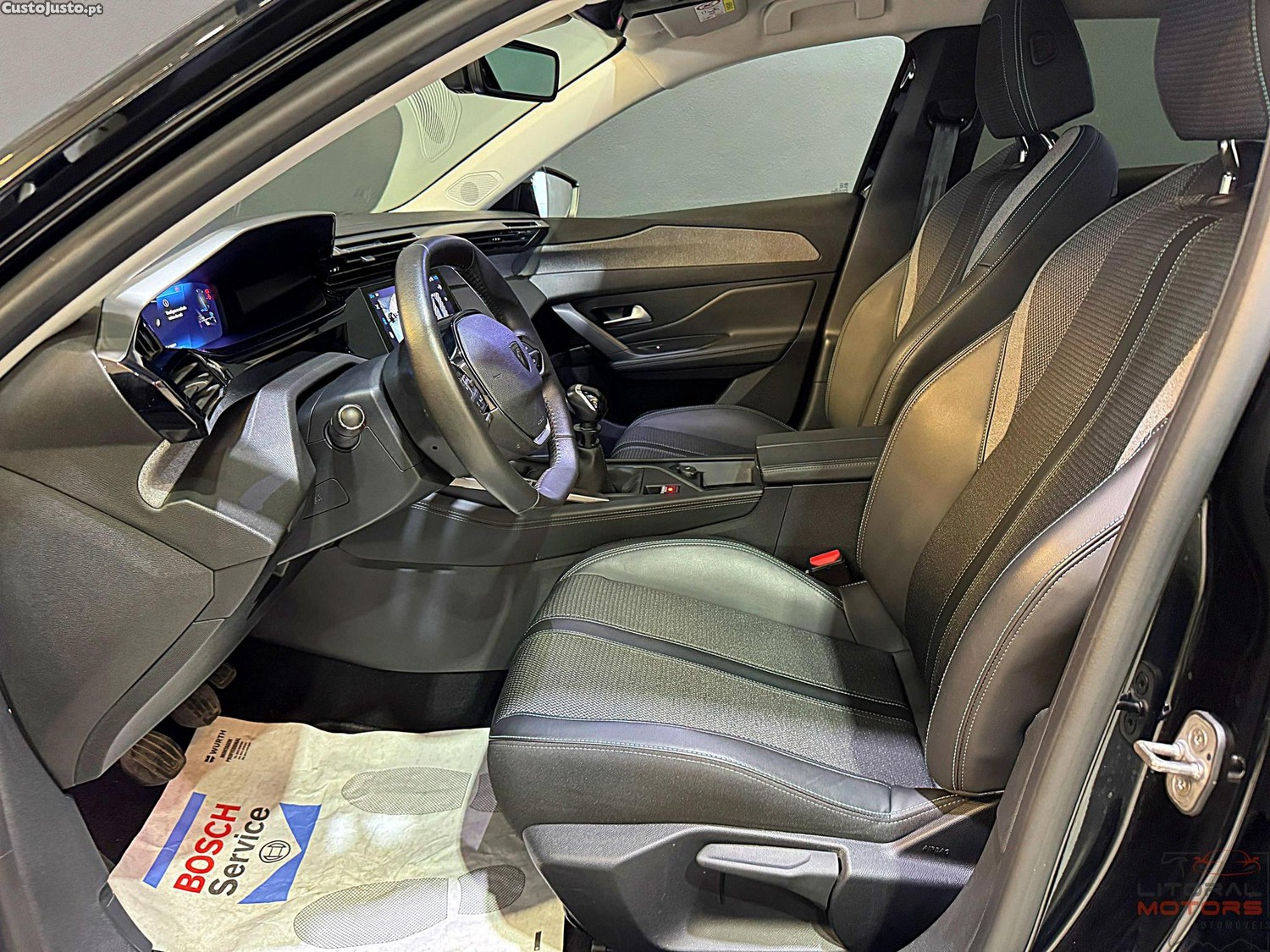 Peugeot 308 1.2 PureTech Allure — fotografia 12
