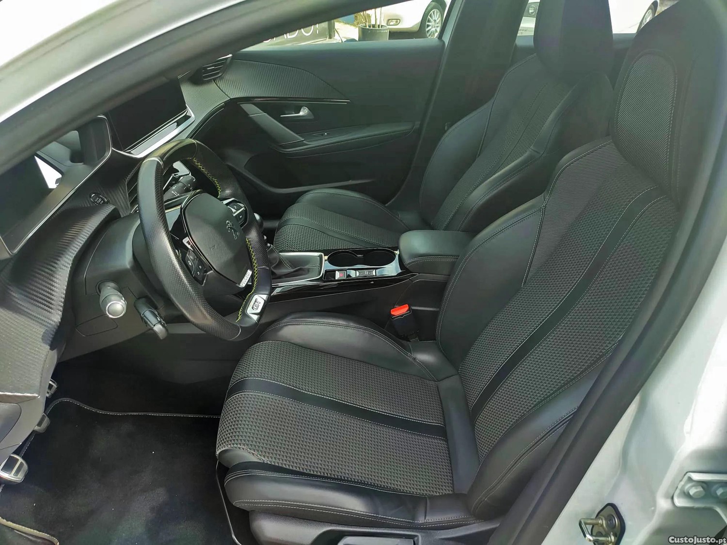Peugeot 208 GT LINE - 20 foto 5