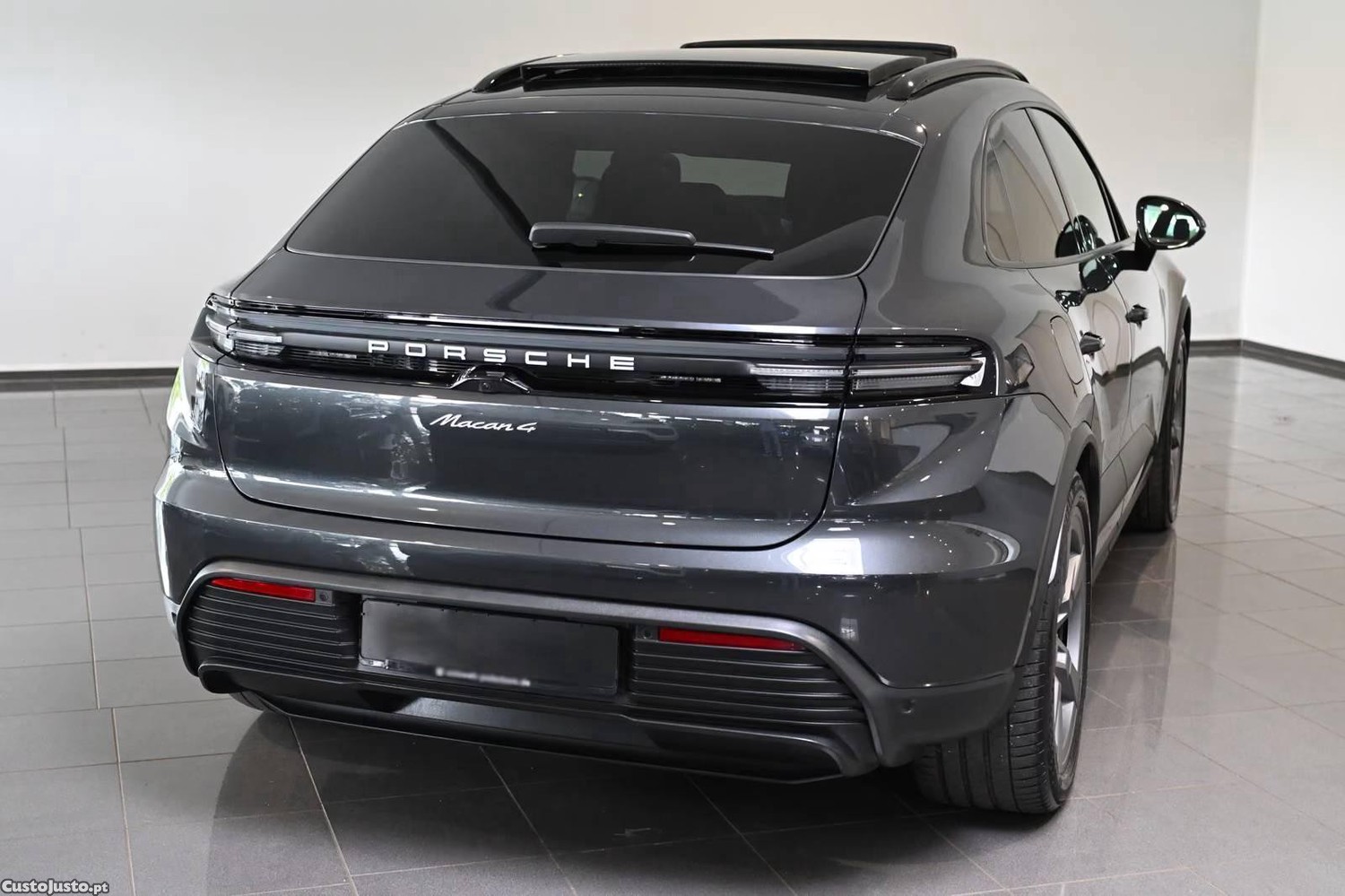 Porsche Macan 4 - 24 foto 3