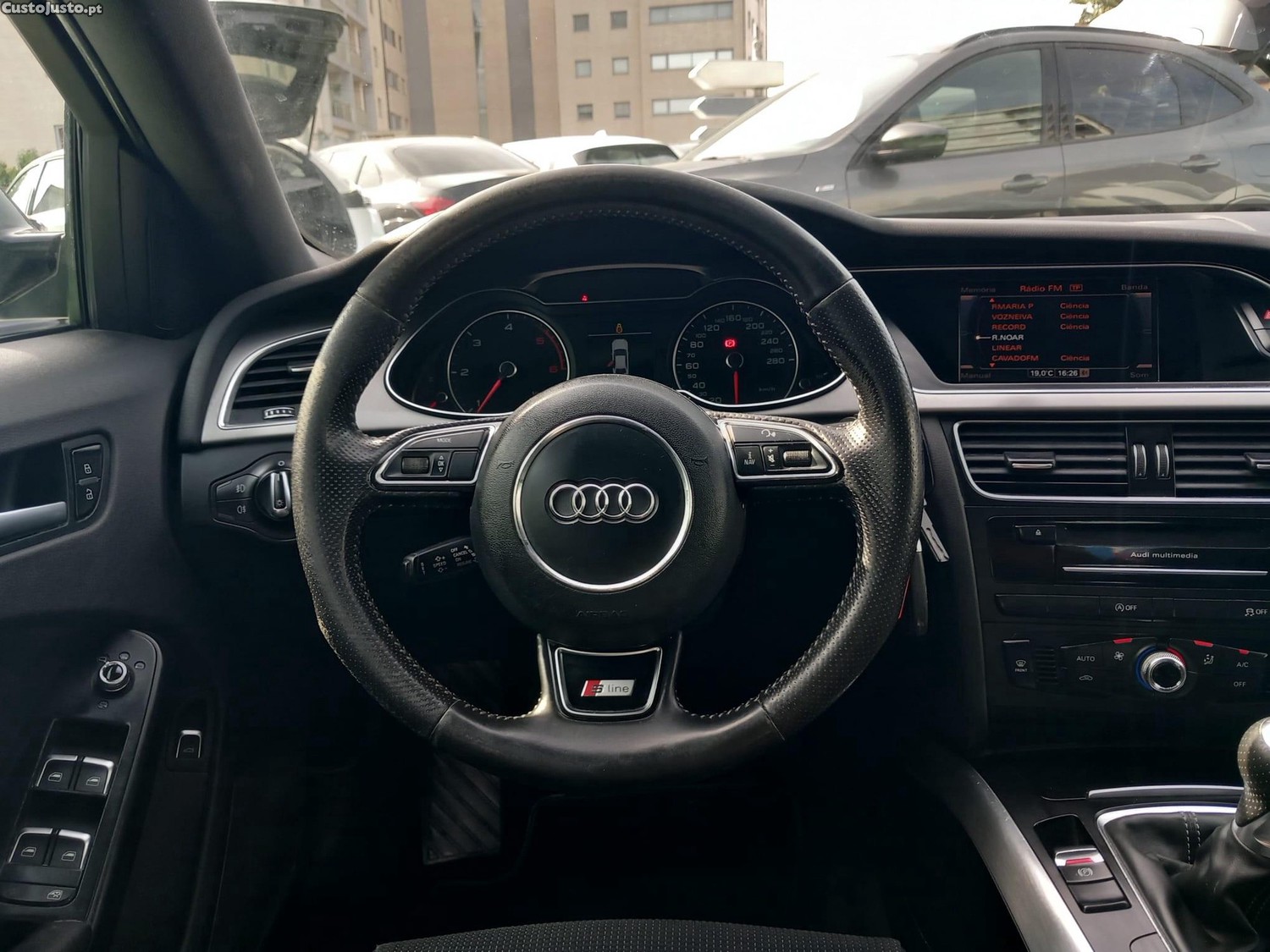 Audi A4 Avant 2.0 TDI Sport — fotografia 8