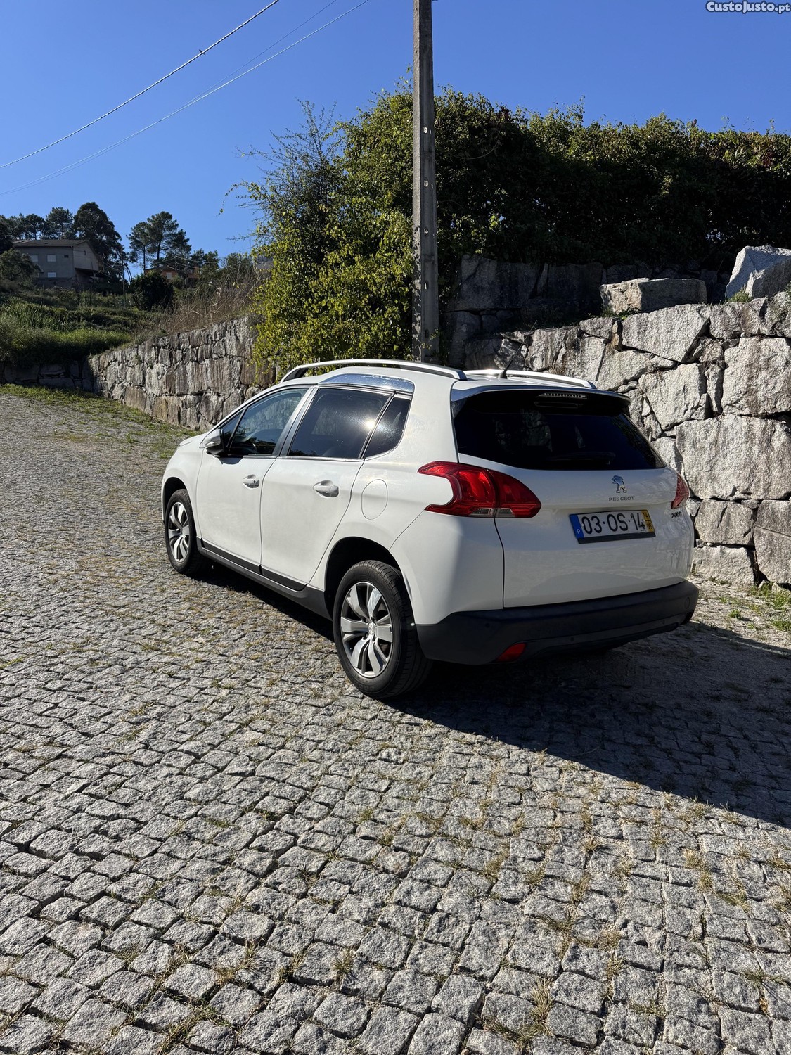 Peugeot 2008 1.2 PureTech — photo 4