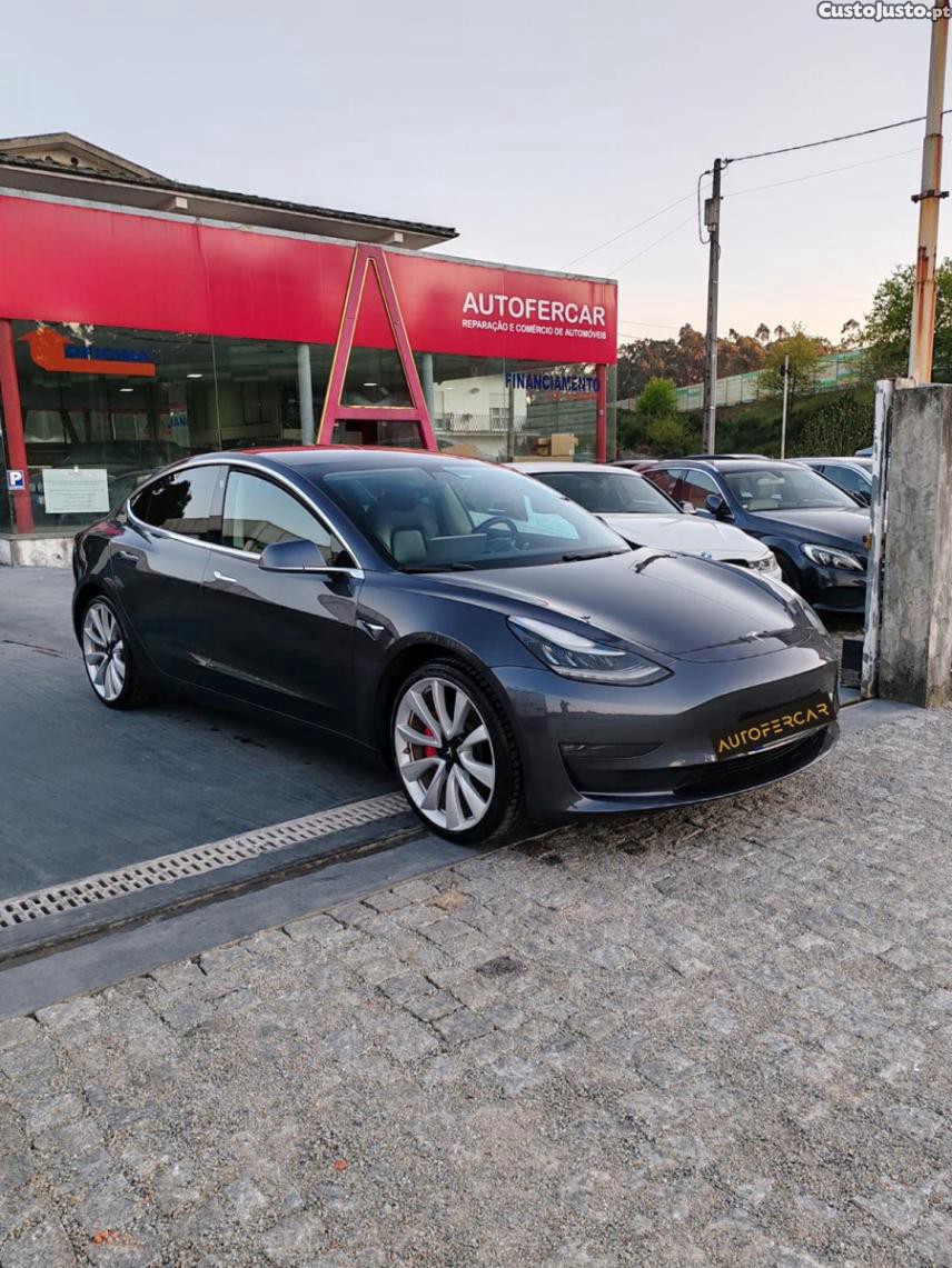 Tesla Model 3 Performance Dual Motor AWD