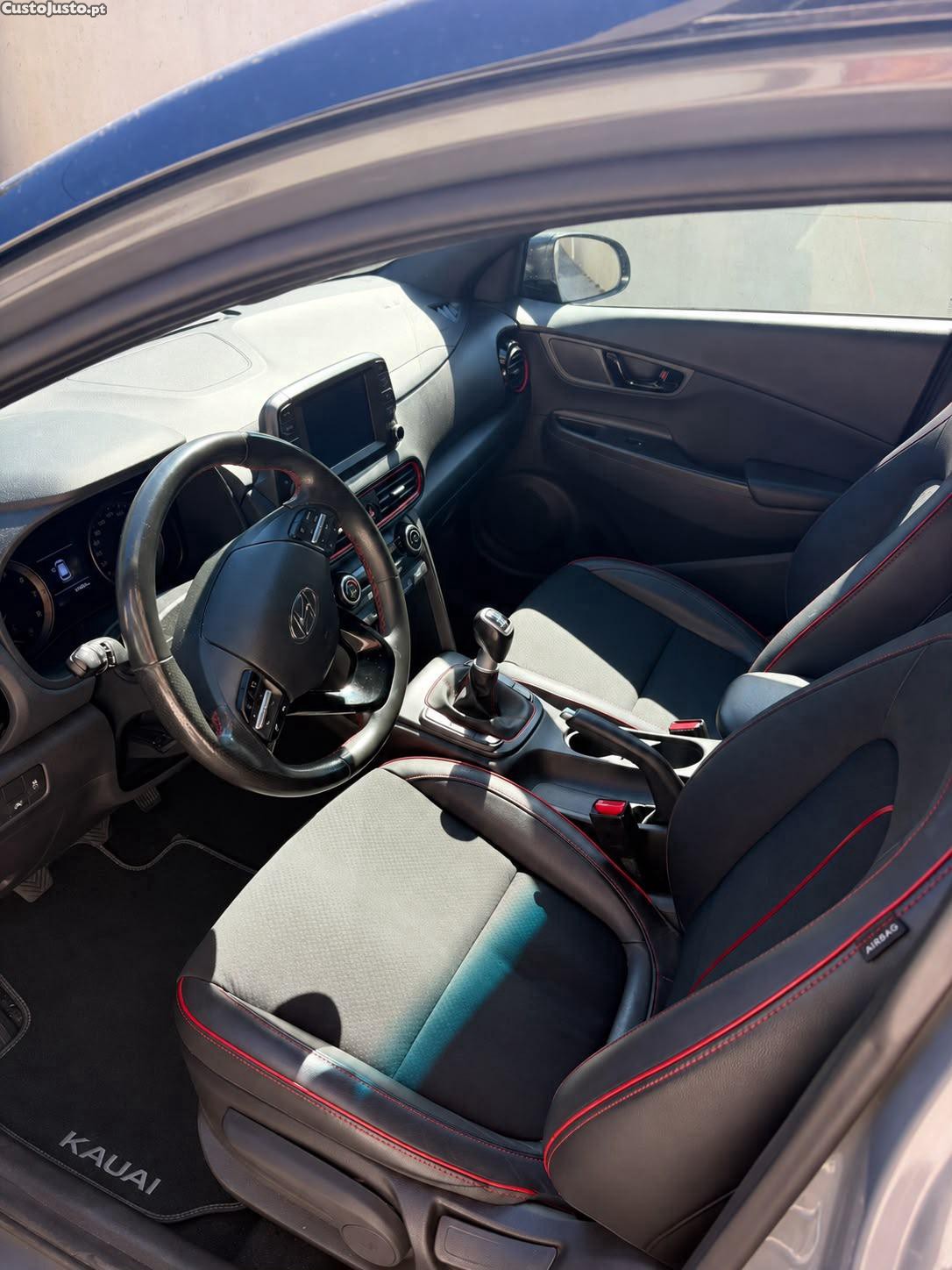 Hyundai Kauai  1.0 T-GDi 120cv - 20 foto 4