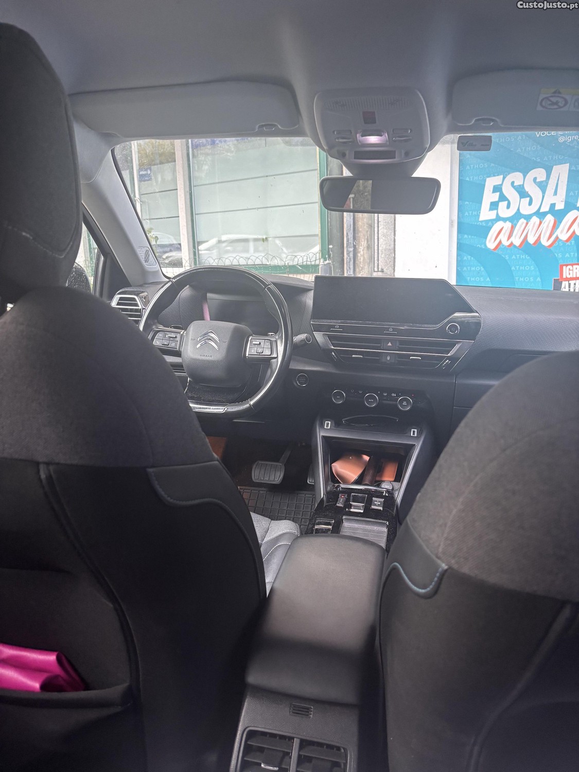 Citroën C4 Shine 1.5 EAT8 Diesel — photo 2