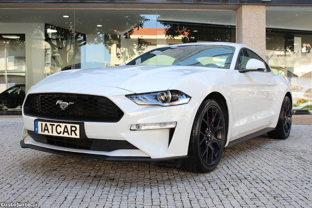 Ford Mustang 2.3i EcoBoost — fotografia 18