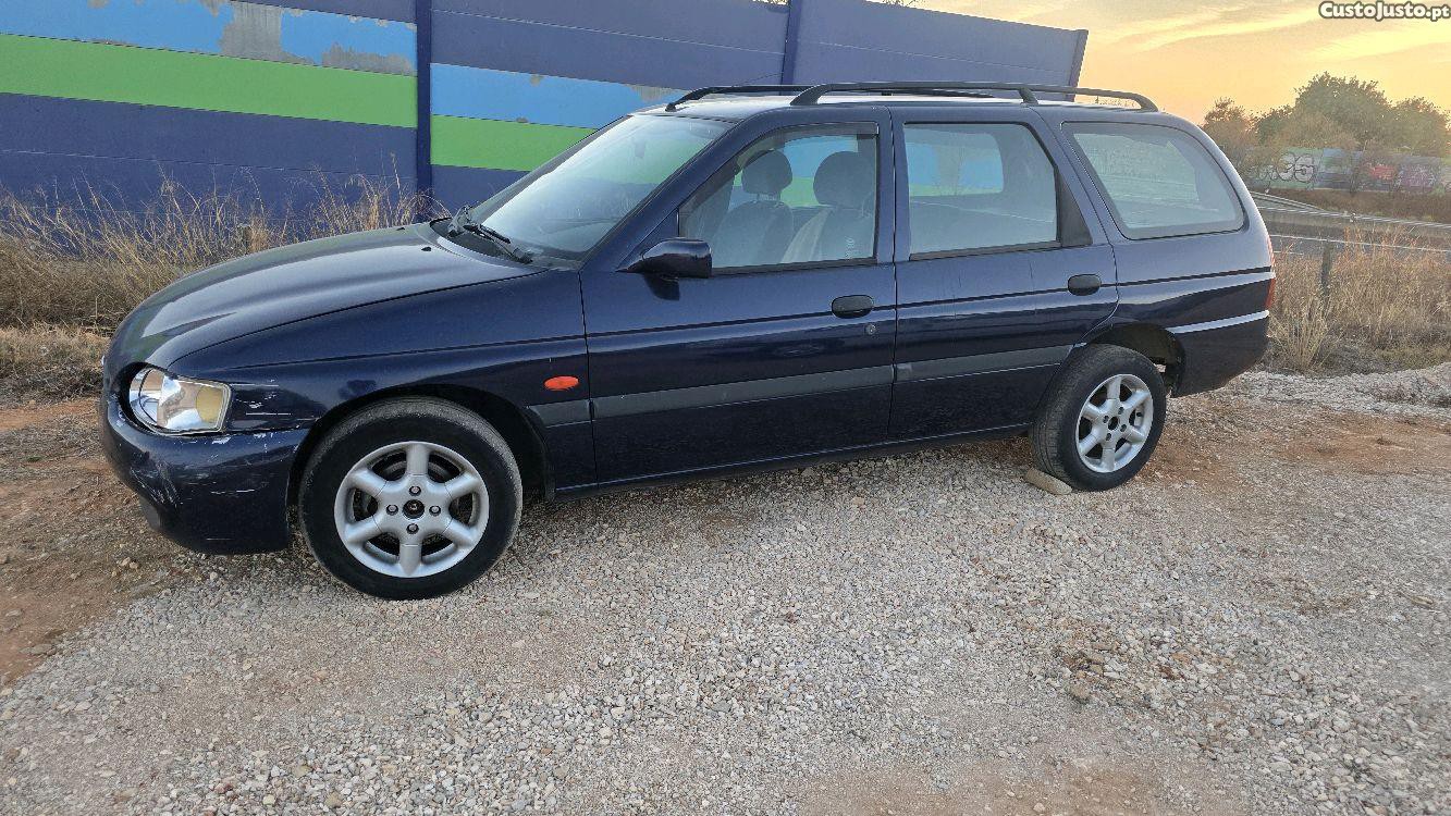 Ford Escort 1.8td — photo 3