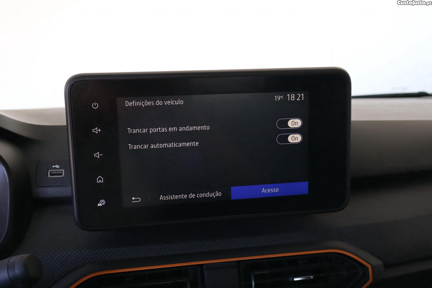 Dacia Sandero 1.0 TCe Essential — fotografia 10