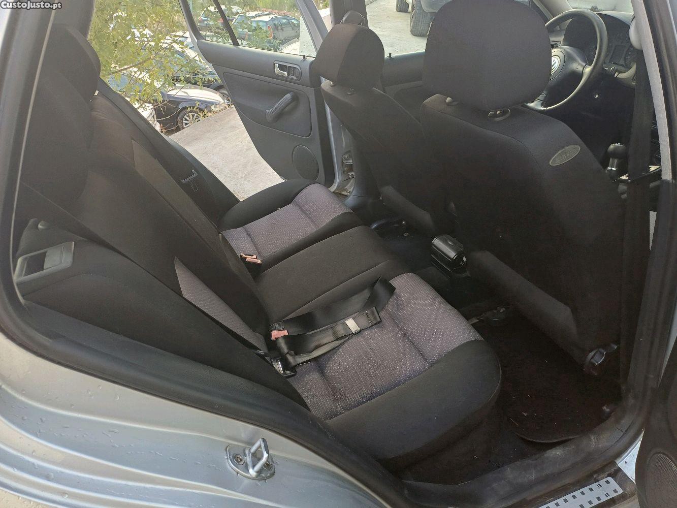 Volkswagen Golf 1.9Tdi 25anos — fotografia 5