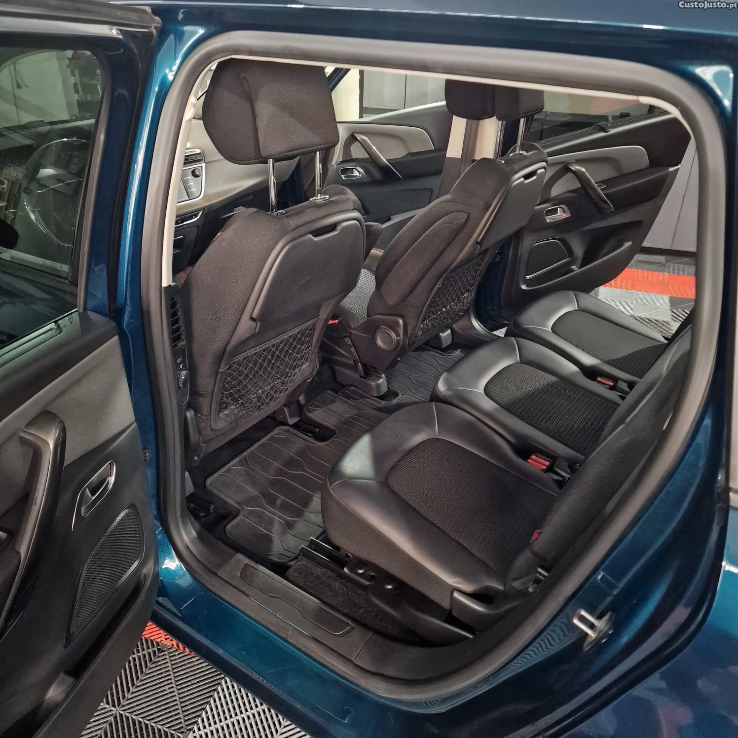Citroën C4 Grand Spacetourer 1.5 hdi EAT8 Tecto Panorâmico — fotografia 7