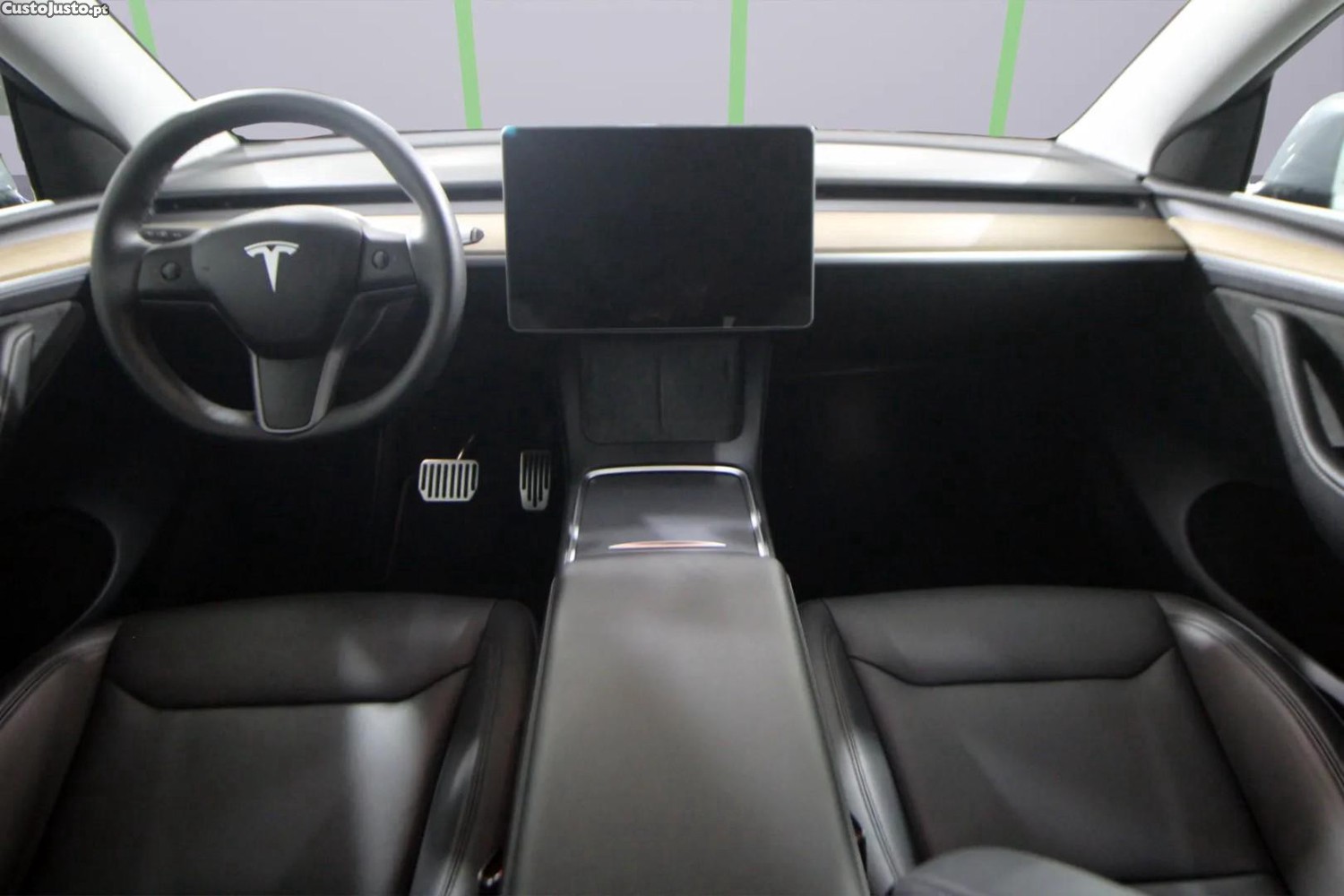 Tesla Model Y Standard — fotografia 5