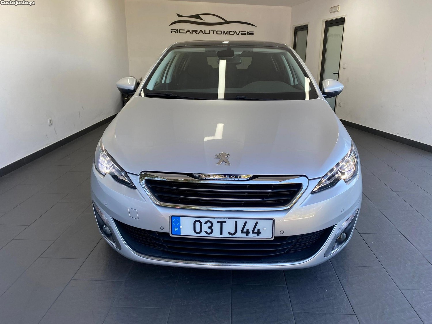 Peugeot 308 1.6 BlueHDi Allure J17 - 17 foto 2
