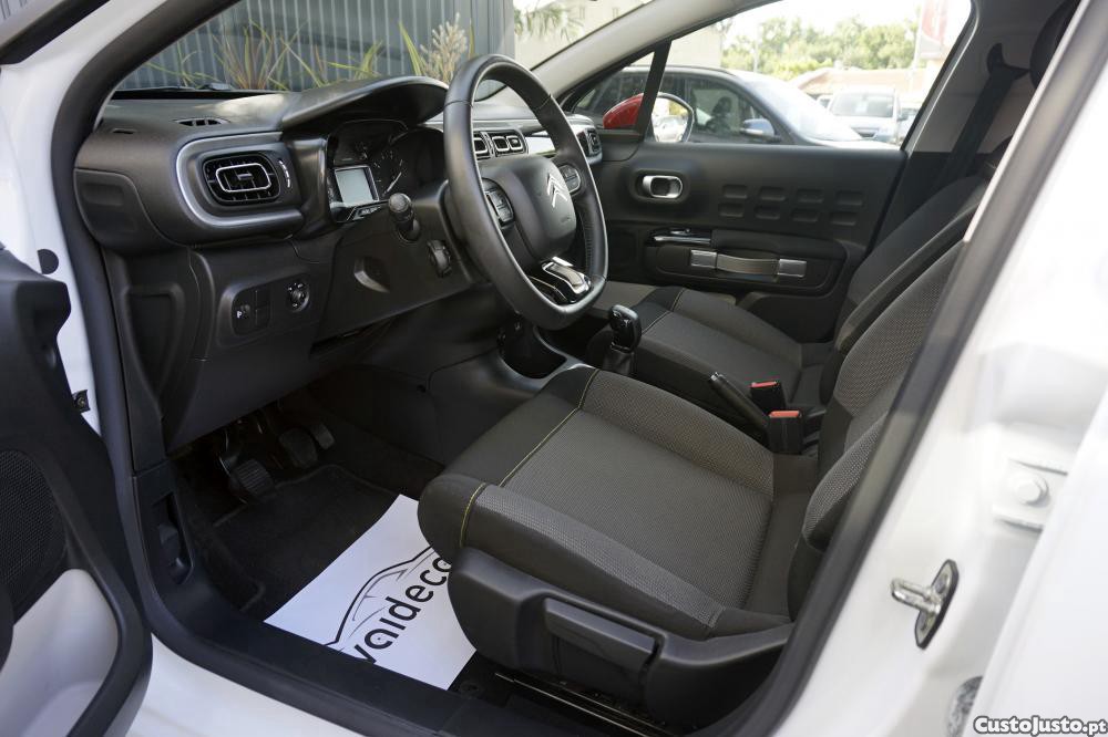 Citroën C3 1.2 PureTech Shine — fotografia 19