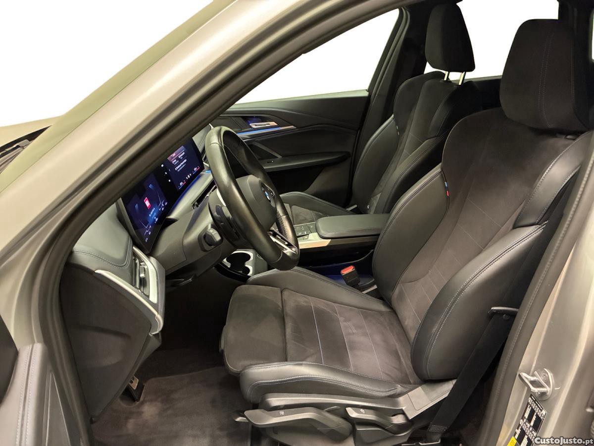 BMW iX1 M Sport - 24 — photo 3