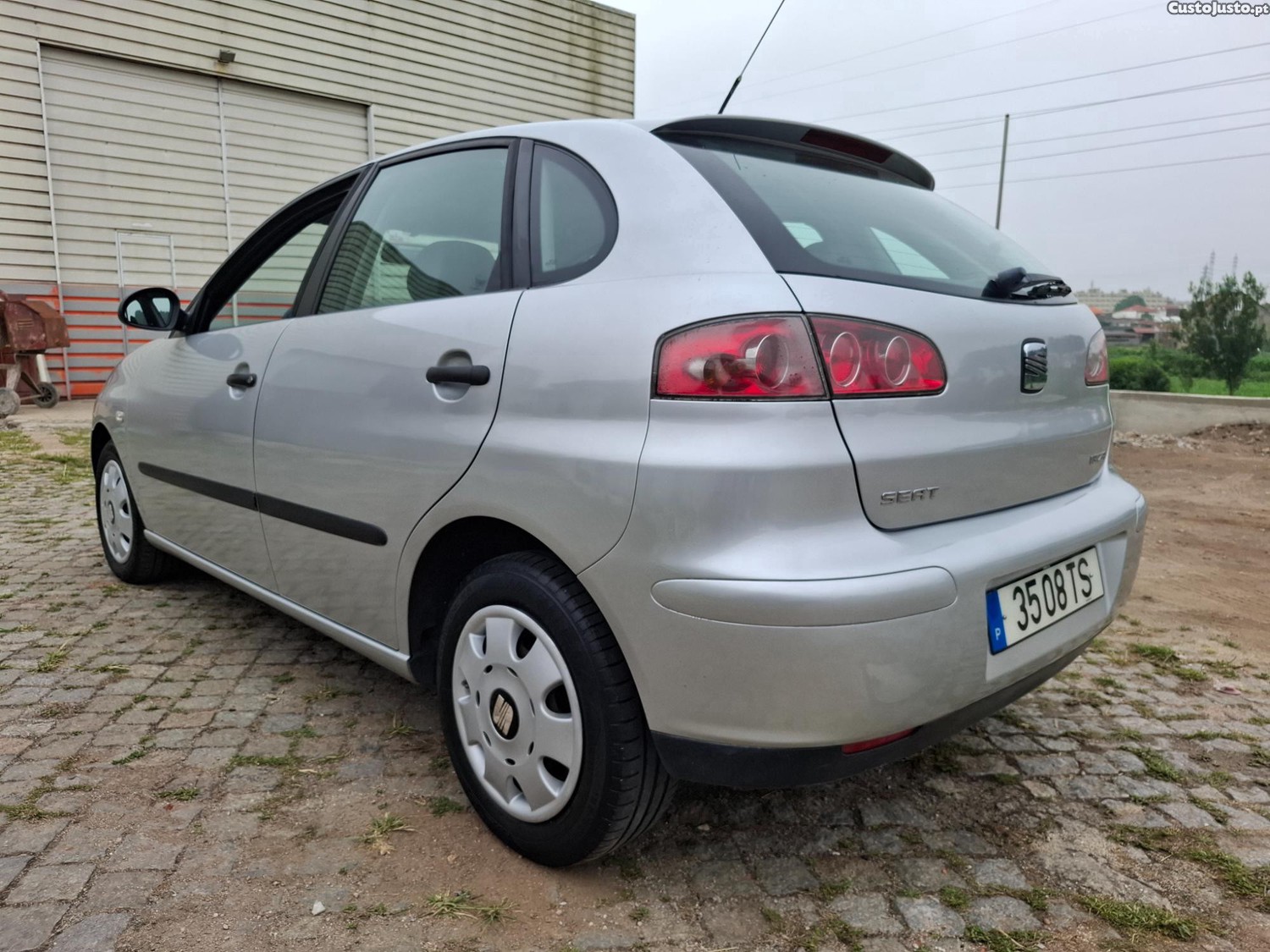 SEAT Ibiza 6L — fotografia 5