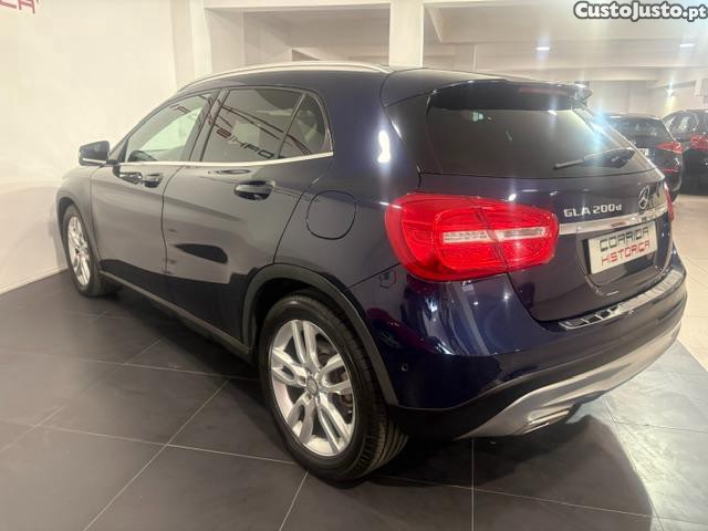 Mercedes-Benz GLA 200 200d Urban — photo 5