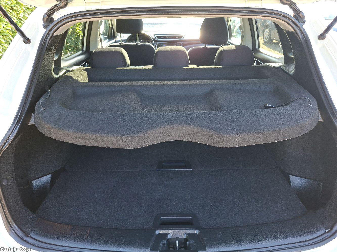 Nissan Qashqai Tecna sport 18 — fotografia 4