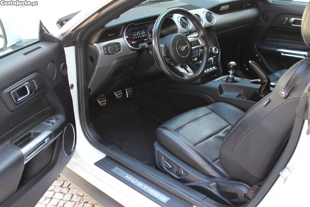 Ford Mustang 2.3i EcoBoost — fotografia 11