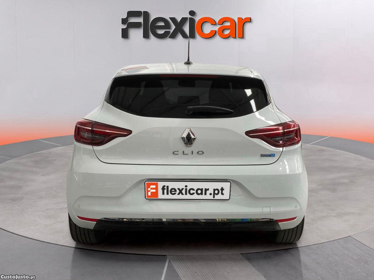 Renault Clio 1.6 E-Tech Exclusive — fotografia 15
