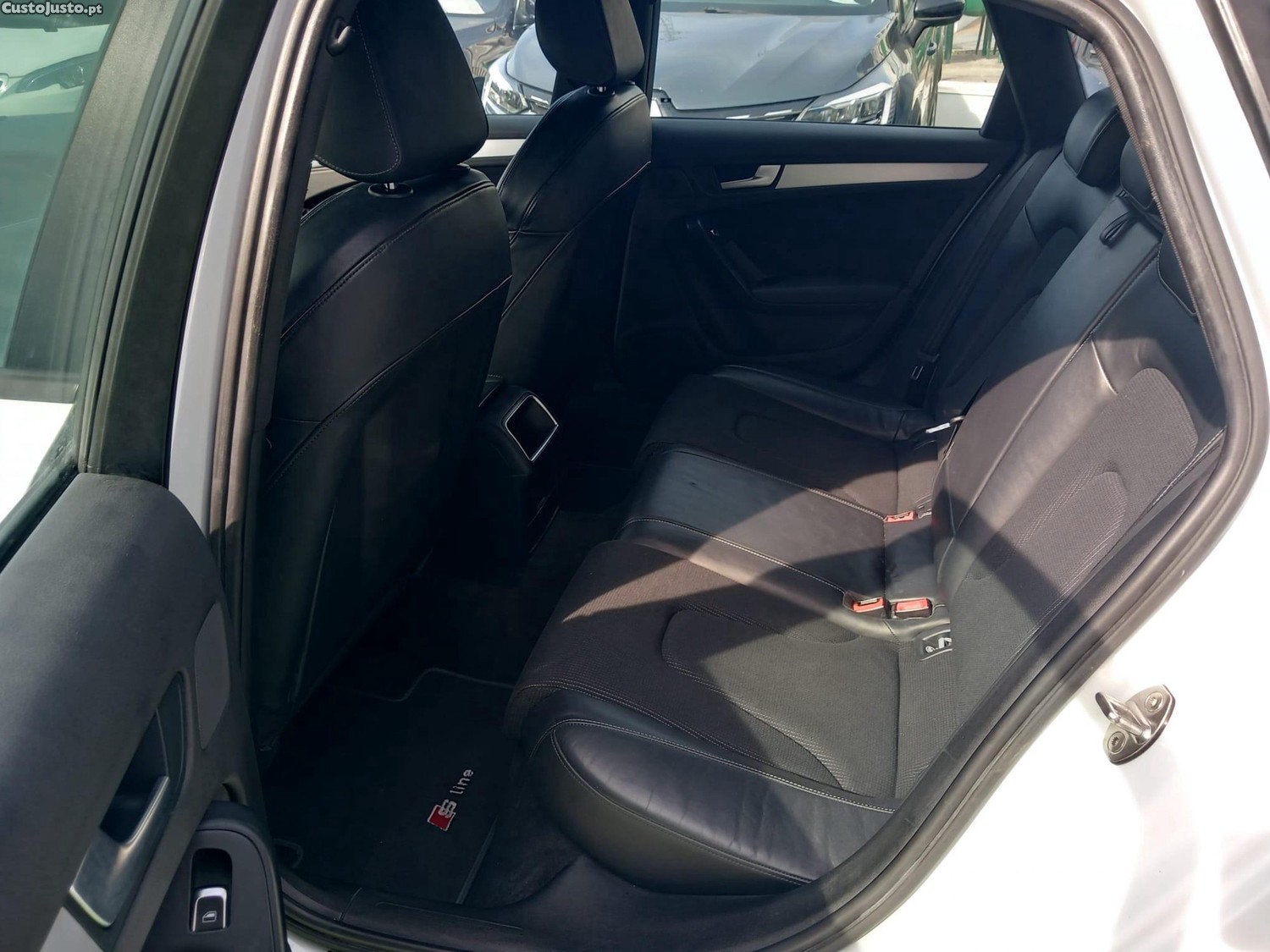 Audi A4 Avant 2.0 TDI Sport — fotografia 3