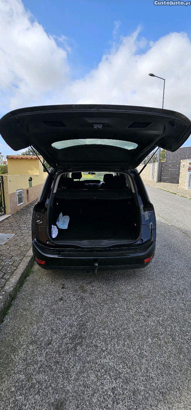 Citroën C4 Picasso monovolume — fotografia 5