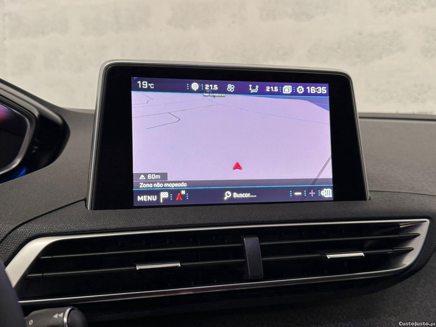 Peugeot 3008 1.5 BlueHDi Active P — fotografia 3