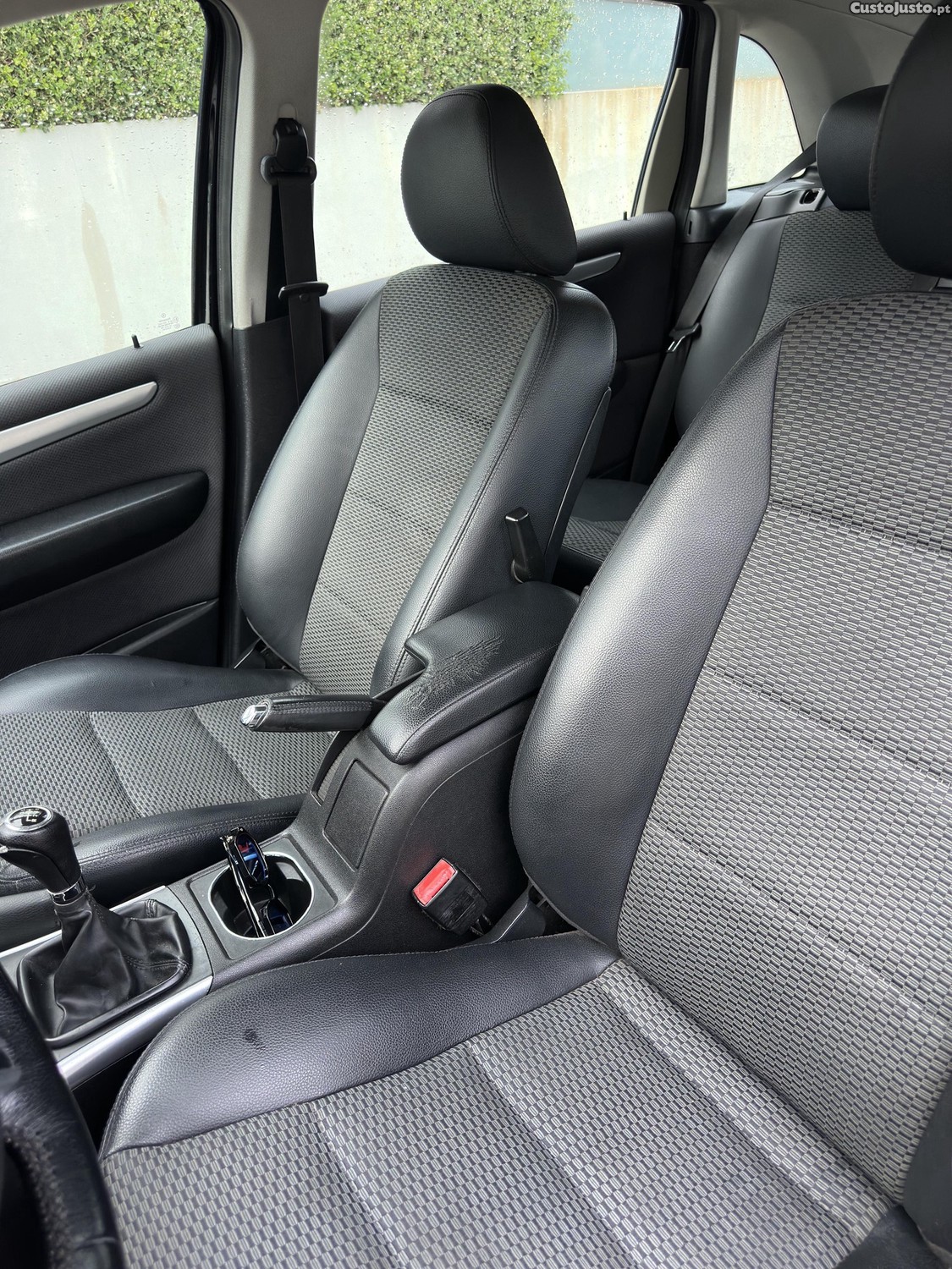 Mercedes-Benz B 200 Cdi - 08 foto 5
