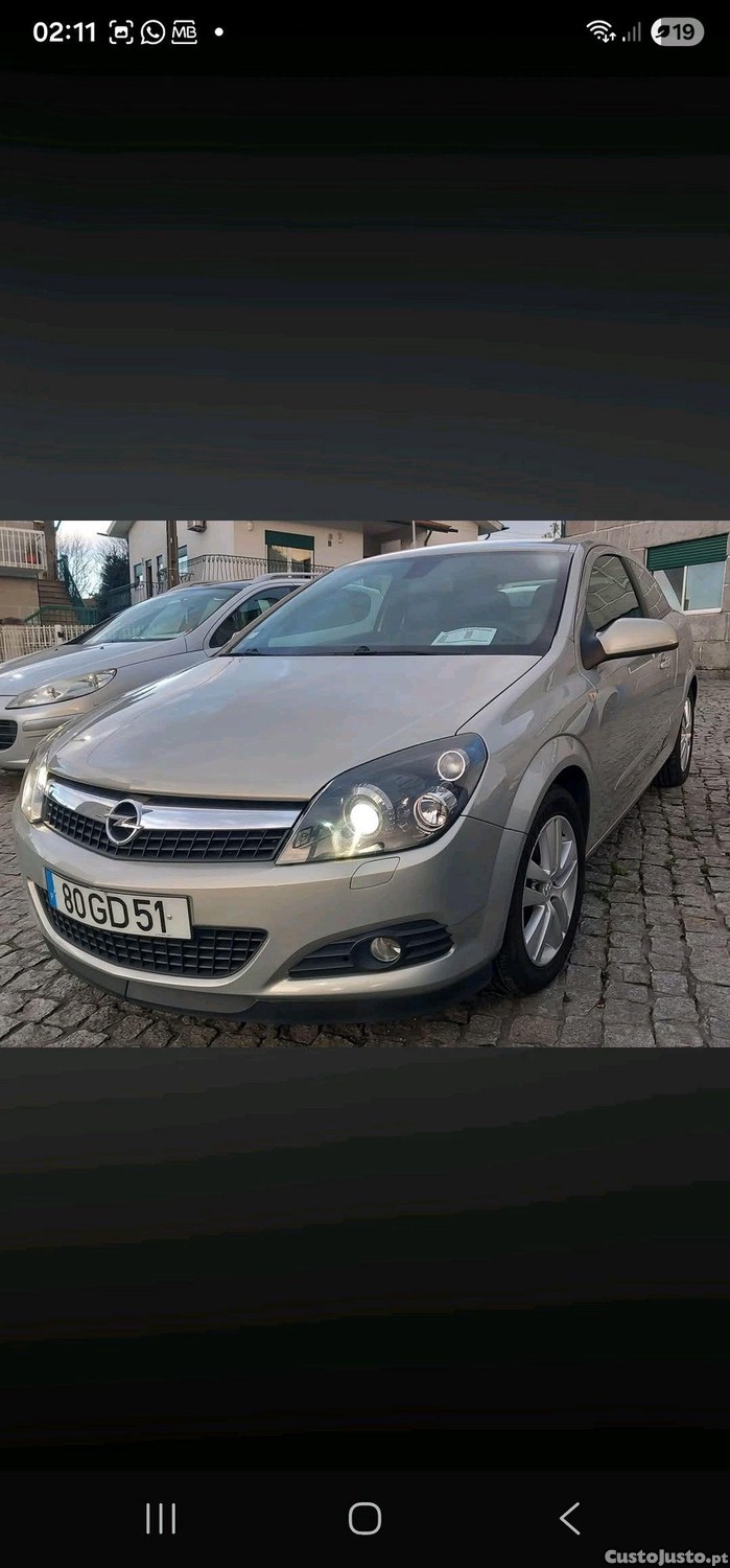 Opel Astra GTC TURBO — photo 3