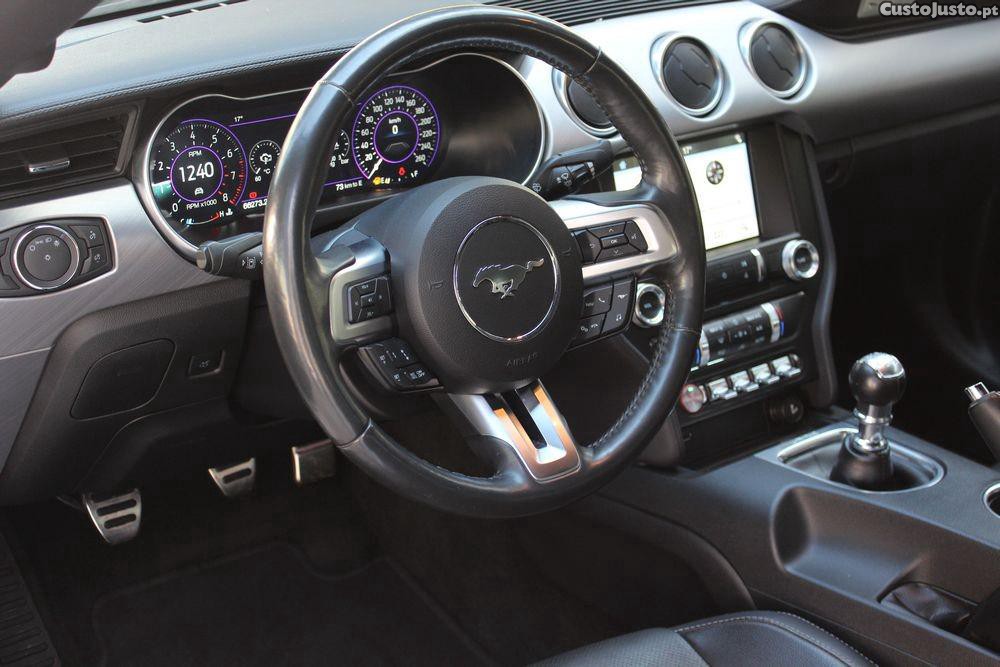 Ford Mustang 2.3i EcoBoost — fotografia 10