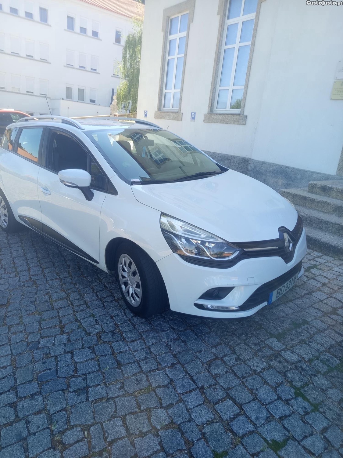Renault Clio Carrinha - 19 foto 4