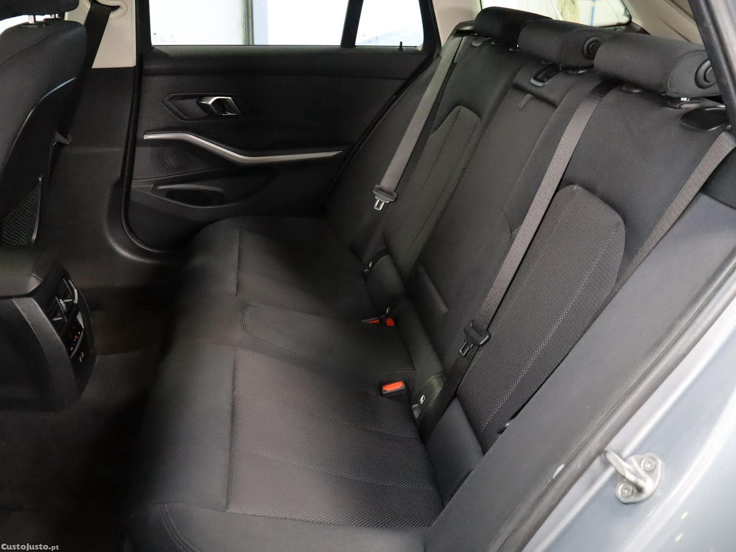 BMW 320 e Corporate Edition Auto — fotografia 17