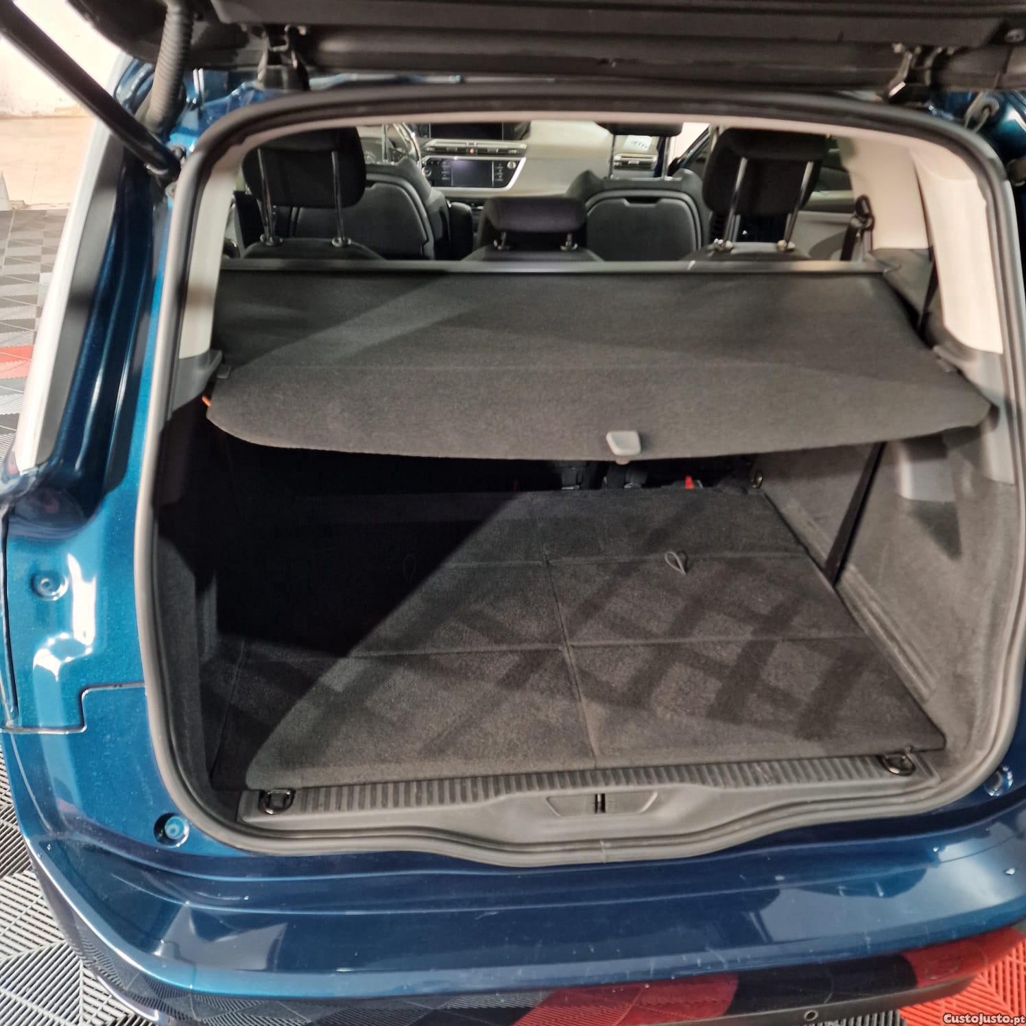 Citroën C4 Grand Spacetourer 1.5 hdi EAT8 Tecto Panorâmico — fotografia 5