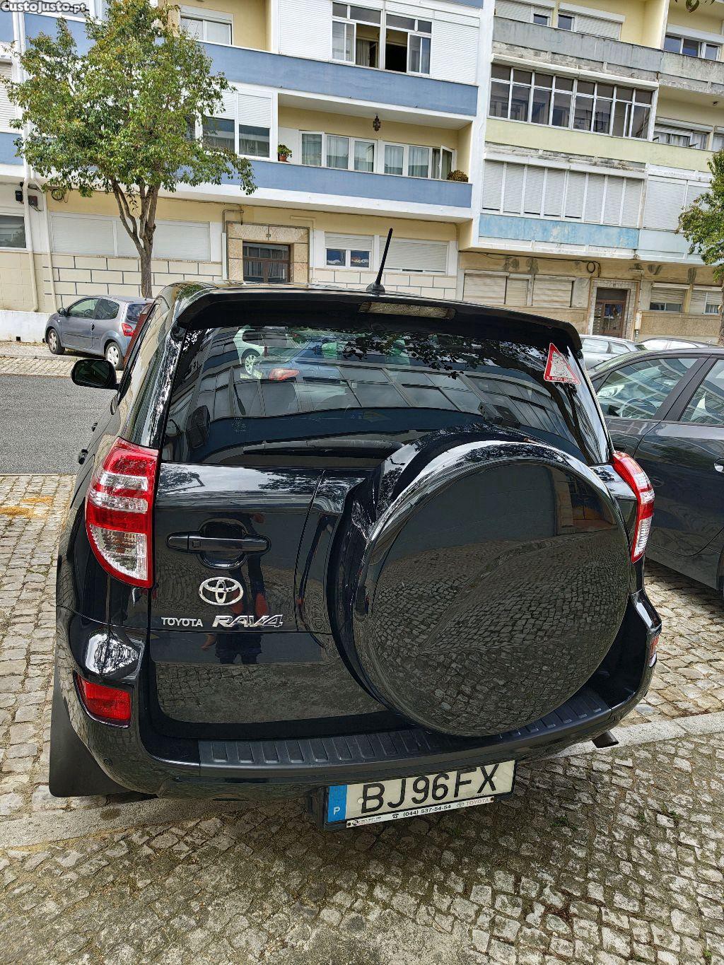 Toyota RAV4 AWD — fotografia 7