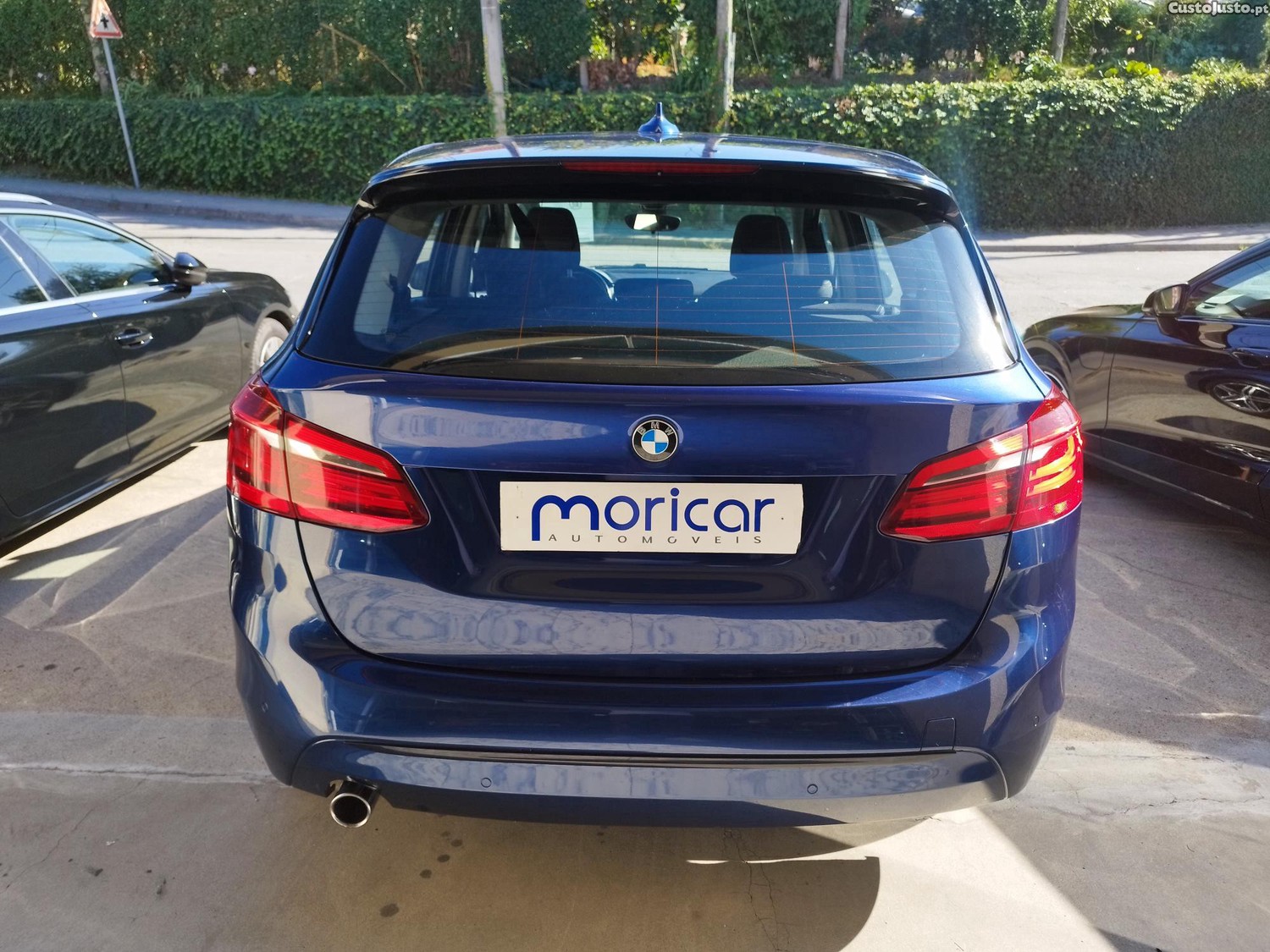 BMW 218 Active Tourer 2.0 D - 17 — photo 4