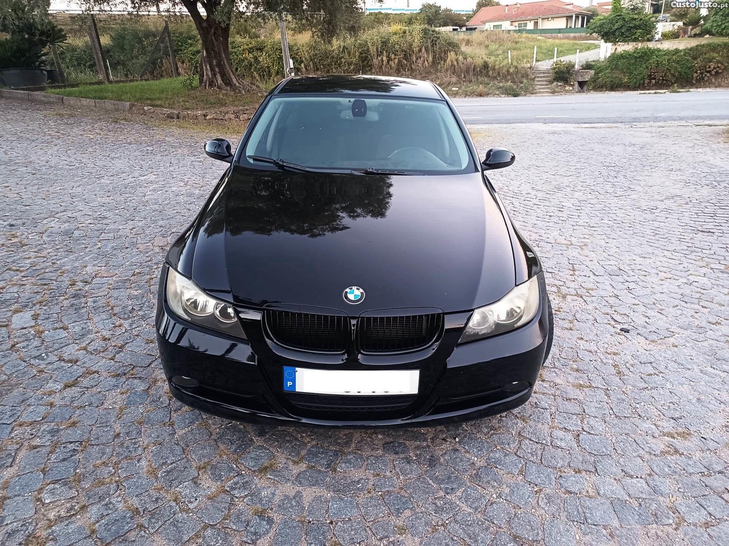 BMW 320 E90 — photo 2