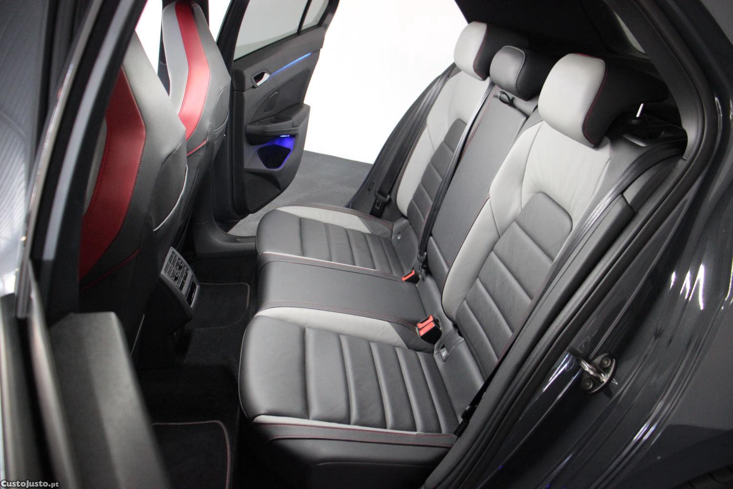 Volkswagen Golf 2.0 TSI GTI DSG — fotografia 9