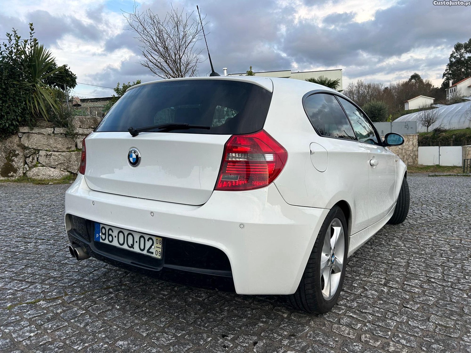 BMW 118 D 3 portas — photo 4