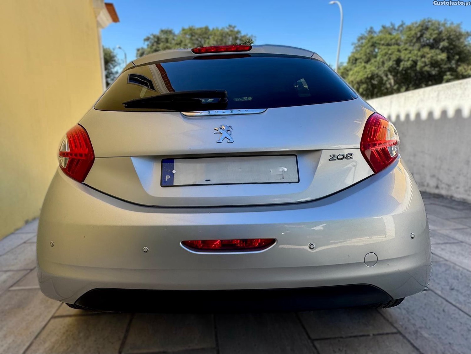 Peugeot 208 1.4 hdi Active - 15 — photo 3