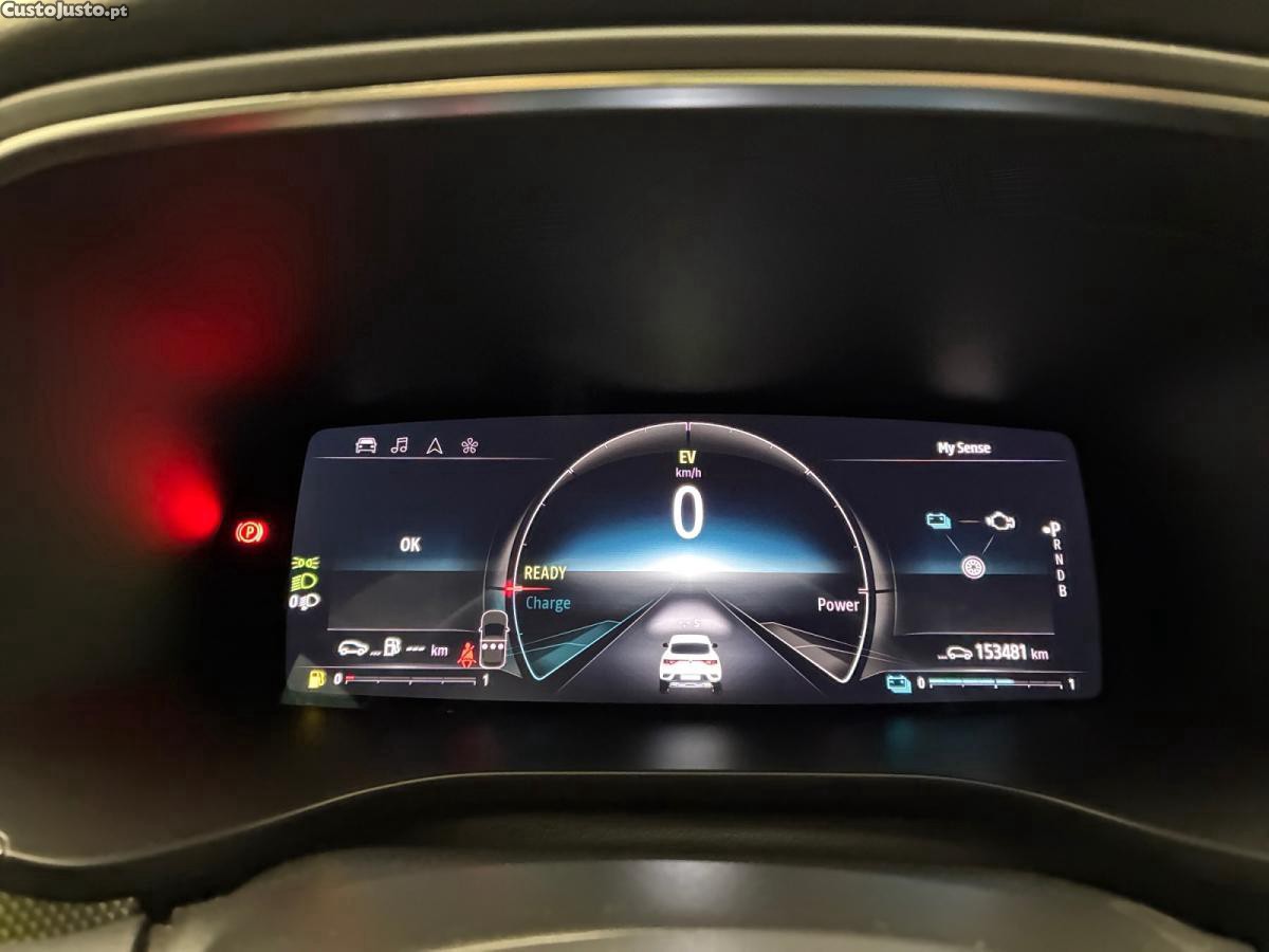 Renault Arkana E-Tech Techno — fotografia 4