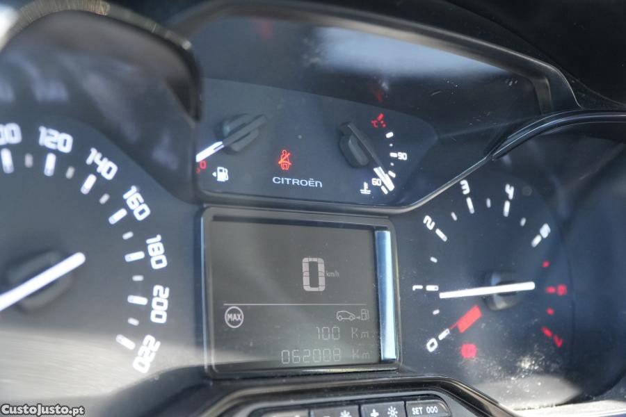 Citroën C3 Pure Tech S&S Feel — fotografia 3