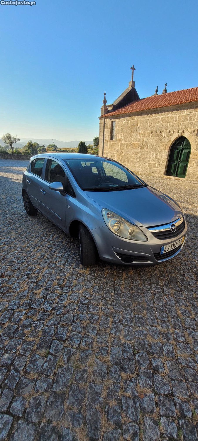 Opel Corsa D — fotografia 9