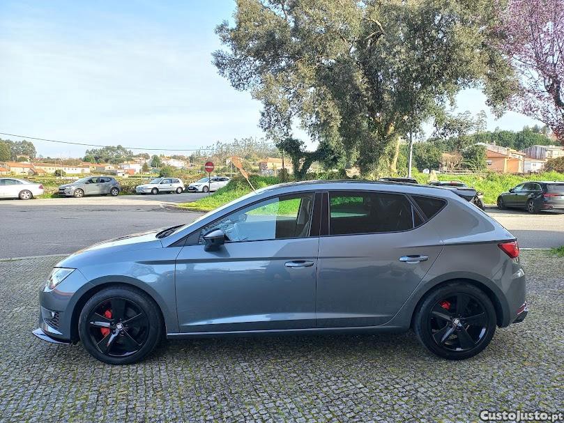SEAT Leon 2.0 tdi FR look Cupra — fotografia 9