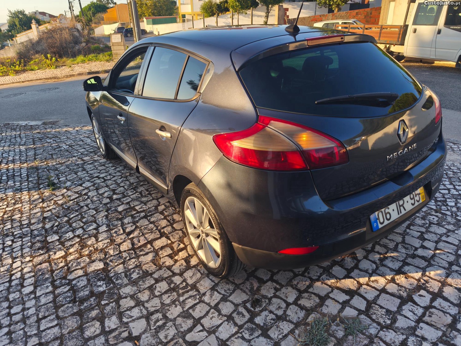 Renault Mégane 1.5dci 2010 — photo 4